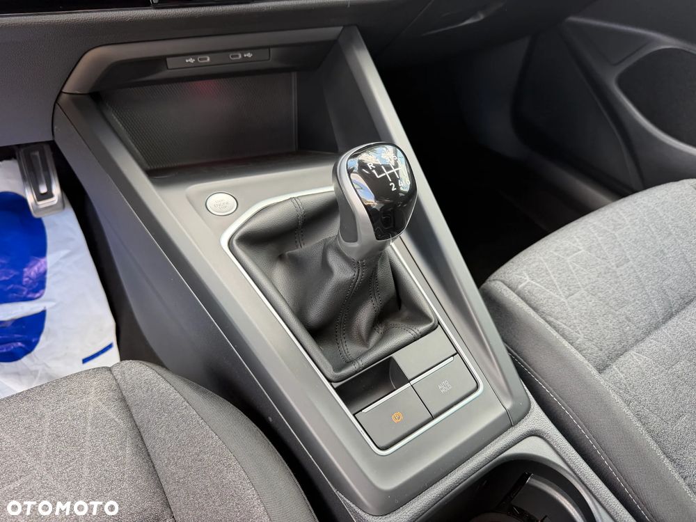 Volkswagen Golf - 35