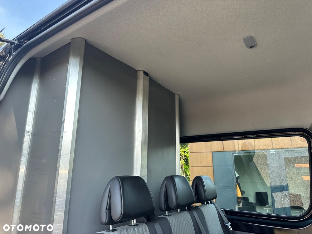 Volkswagen Crafter 2.0tdi 136ps 6oso brygadowka Maxi czarna - 27