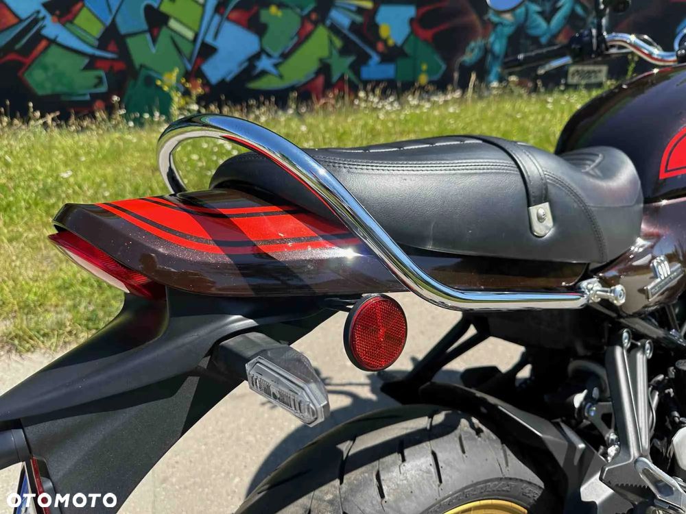 Kawasaki Z 900 RS - 10
