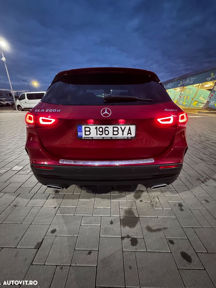 Mercedes-Benz GLA 200 d 4MATIC Aut. - 10