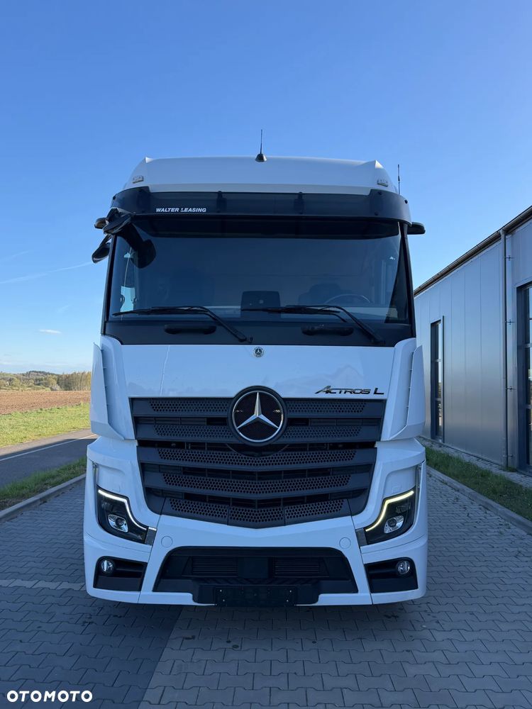 Mercedes-Benz Actros L 1851 Big Space Low Deck - 4