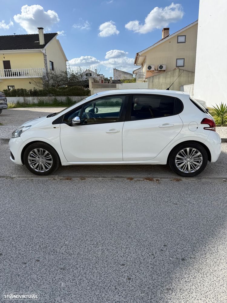 Peugeot 208 1.2 PureTech Active - 5