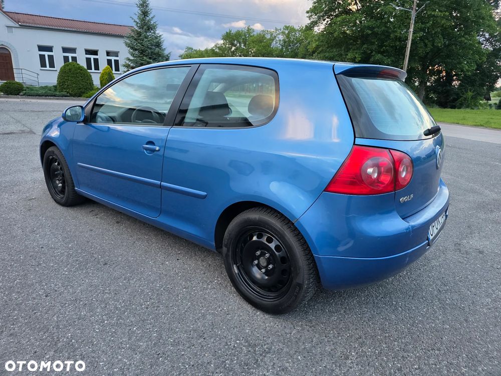 Volkswagen Golf - 11