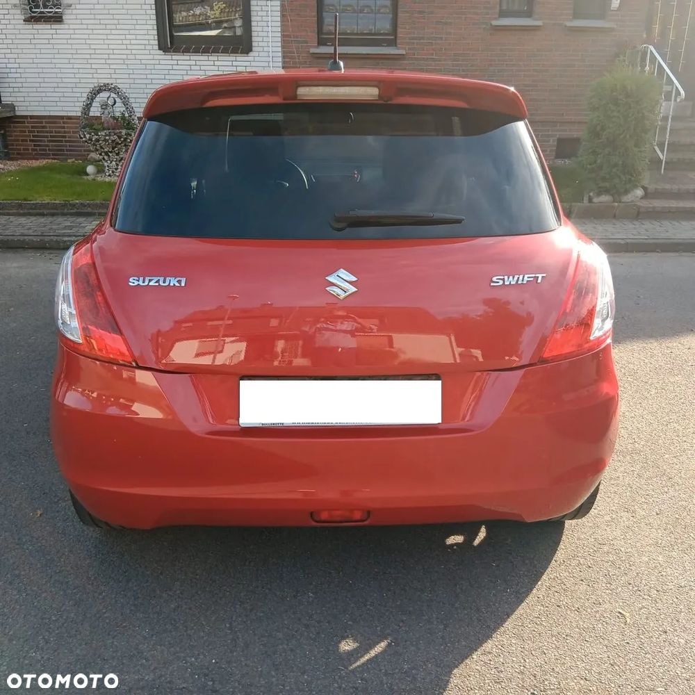 Suzuki Swift 2013 photo 3