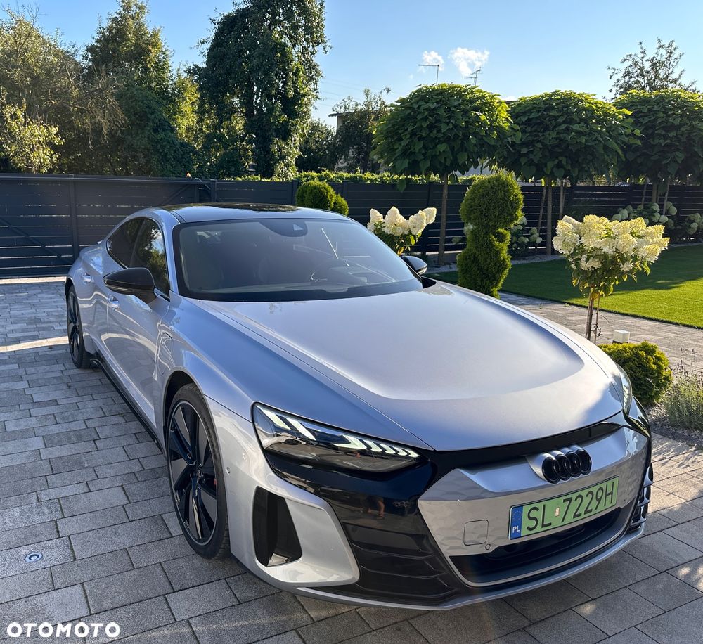 Audi e-tron GT - 4