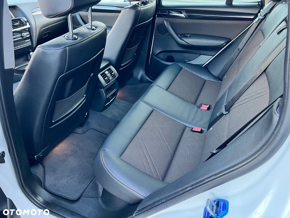 BMW X3 xDrive20d xLine - 11