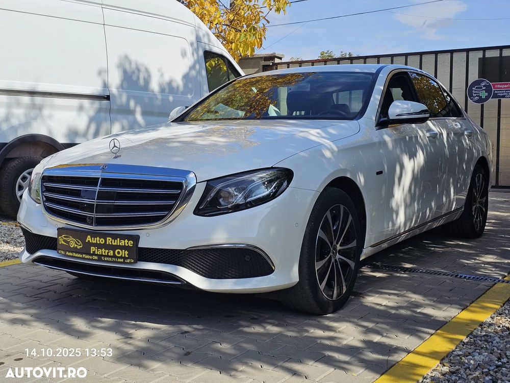 Mercedes-Benz E 300 9G-TRONIC Exclusive - 8