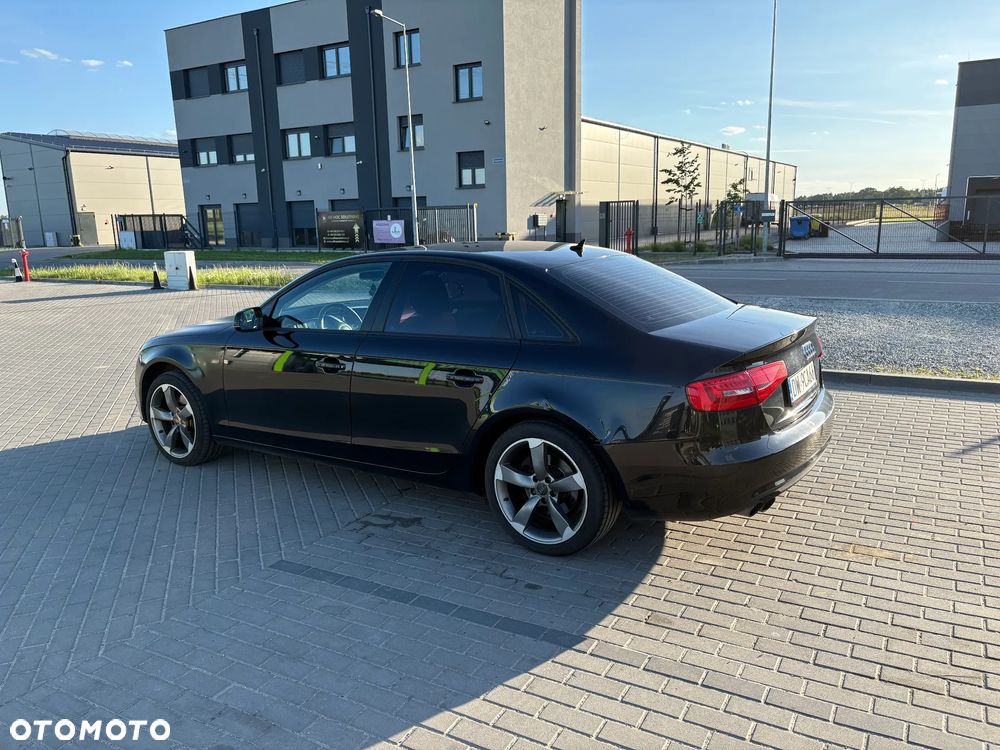 Audi A4 Limousine 2.0 TDI Quattro S tronic - 8