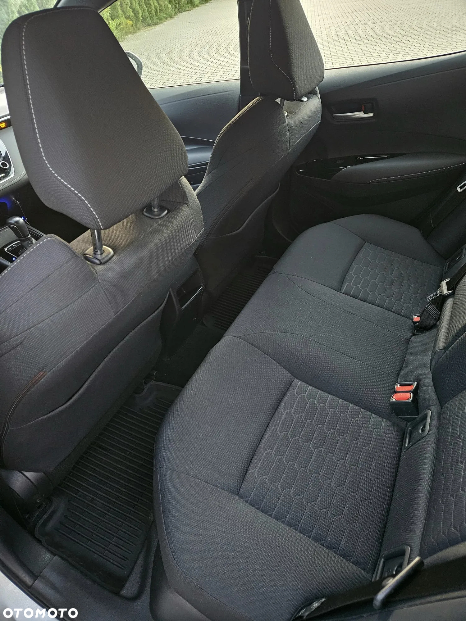 Toyota Corolla - 30