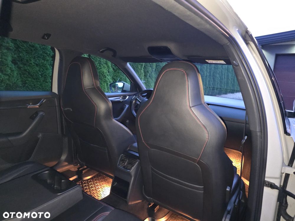 Skoda Octavia 2.0 TDI 4x4 RS DSG - 25