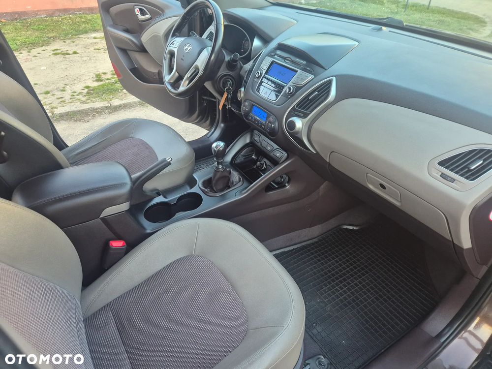 Hyundai ix35 2.0 CRDi 4WD Premium - 12