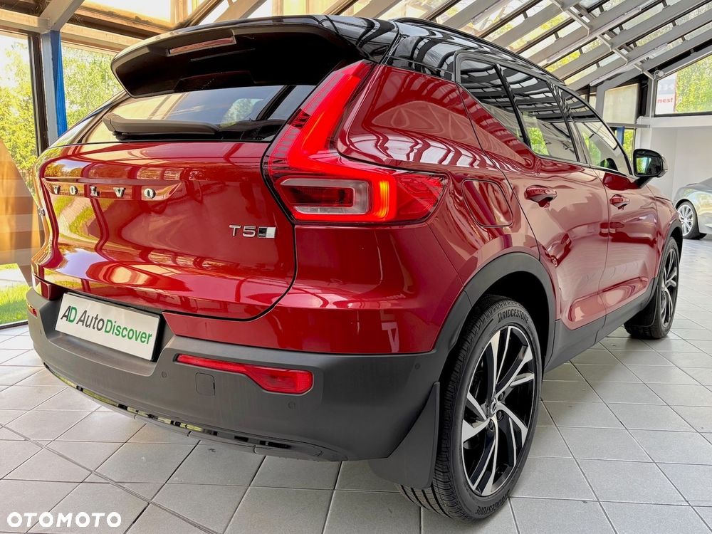 Volvo XC 40 T5 AWD R-Design - 4