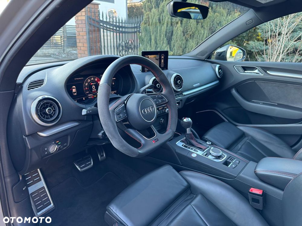 Audi RS3 Limousine 2.5 TFSI Quattro S tronic - 9