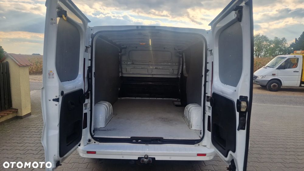 Opel VIVARO BITURBO 1.6 CDTI 145 KM kamera cofania - 9