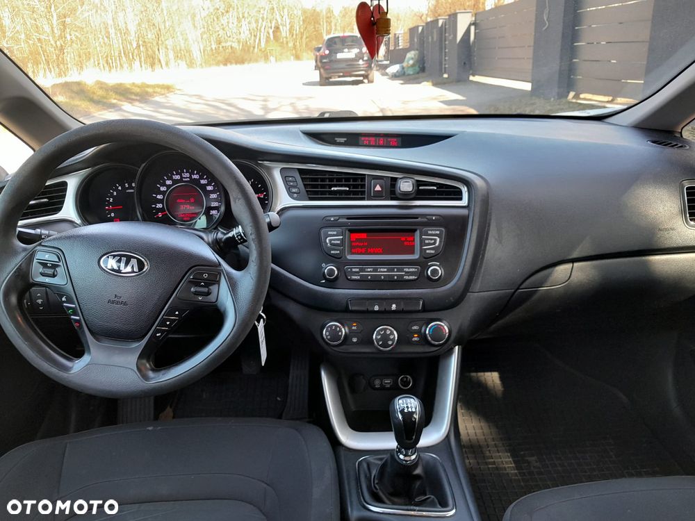 Kia Ceed 1.4 CRDi M - 10