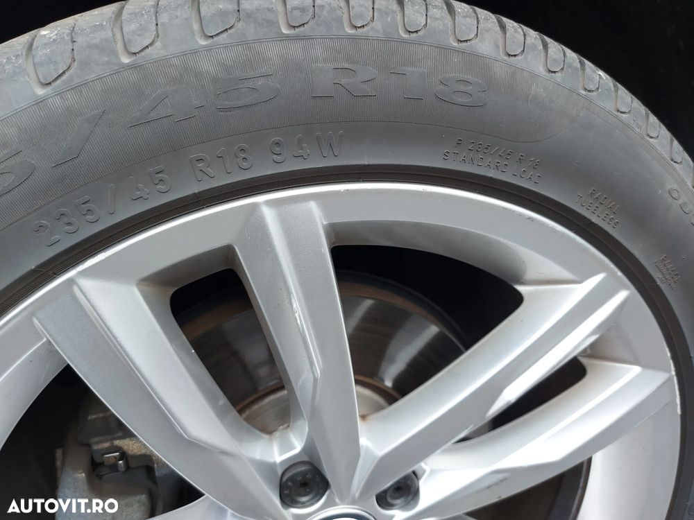 Volkswagen Passat Variant 2.0 TDI SCR DSG (BlueM. Tech) Comfortline - 10