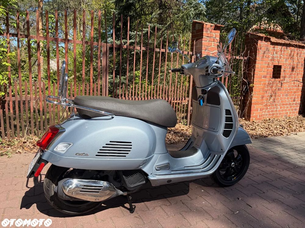 Vespa GTS - 12