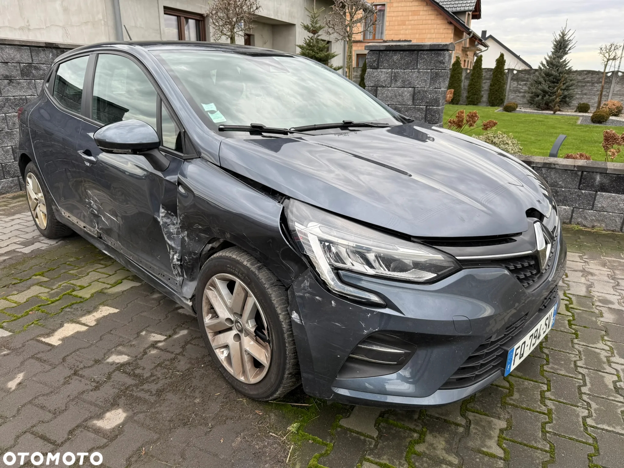 Renault Clio BLUE dCi 85 EXPERIENCE - 2