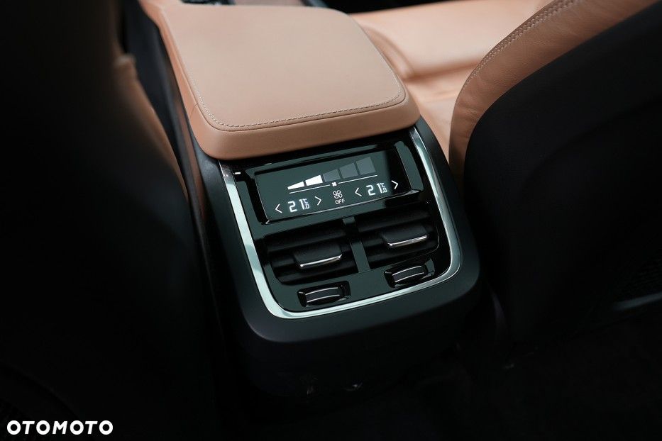 Volvo XC 90 D5 AWD Inscription 7os - 19