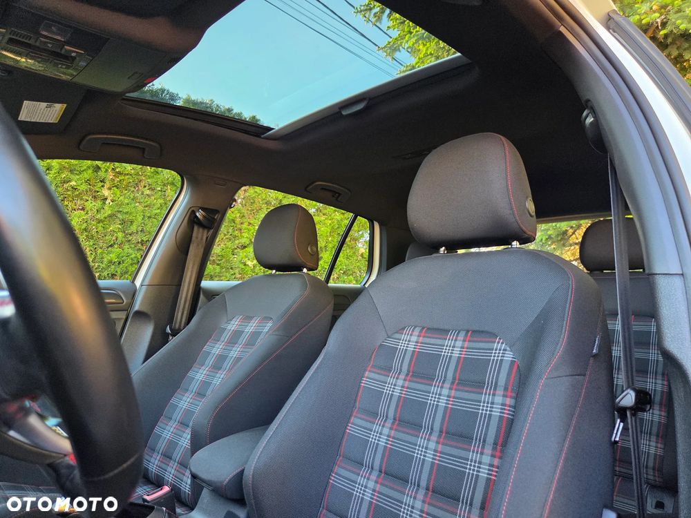 Volkswagen Golf 2.0 TSI BMT GTI - 33