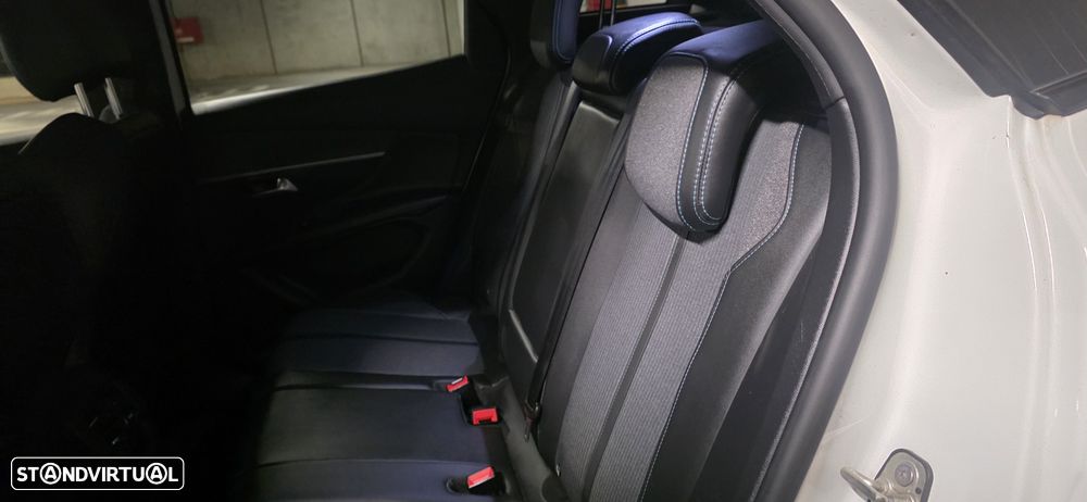 Peugeot 3008 1.2 PureTech Allure Pack EAT8 - 10