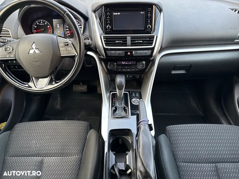 Mitsubishi Eclipse-Cross 1.5-litre 16-valve DOHC MIVEC 4X4 Invite+ Aut. - 16