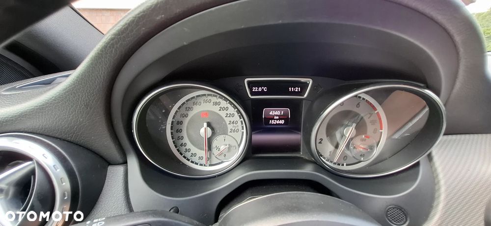 Mercedes-Benz GLA 180 Activity Edition - 7