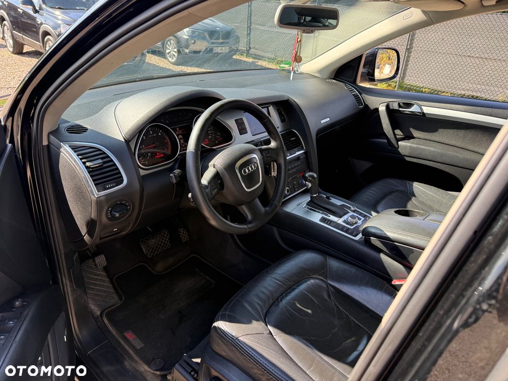 Audi Q7 3.0 TDI DPF quattro tiptronic - 29