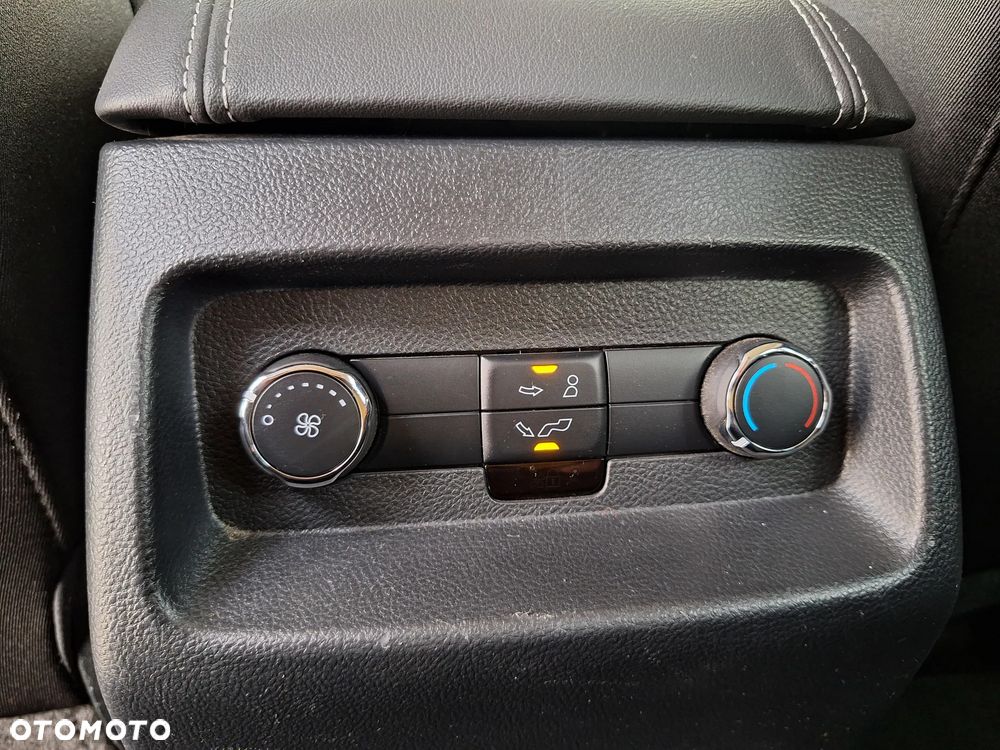 Ford Galaxy 2.0 EcoBlue 4WD Titanium - 33