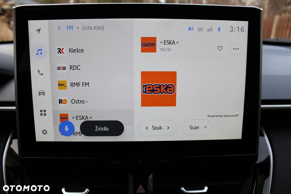 Toyota Corolla Cross 2.0 Hybrid Comfort - 30