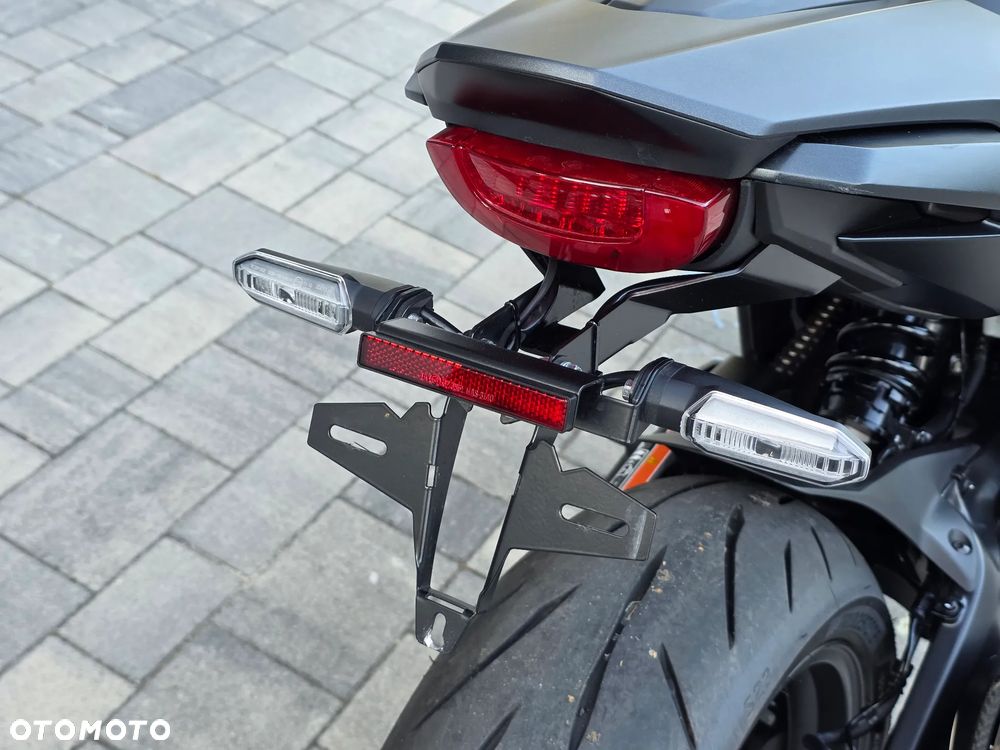 Honda CB - 22