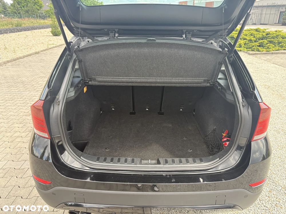 BMW X1 xDrive28i Sport Line - 10
