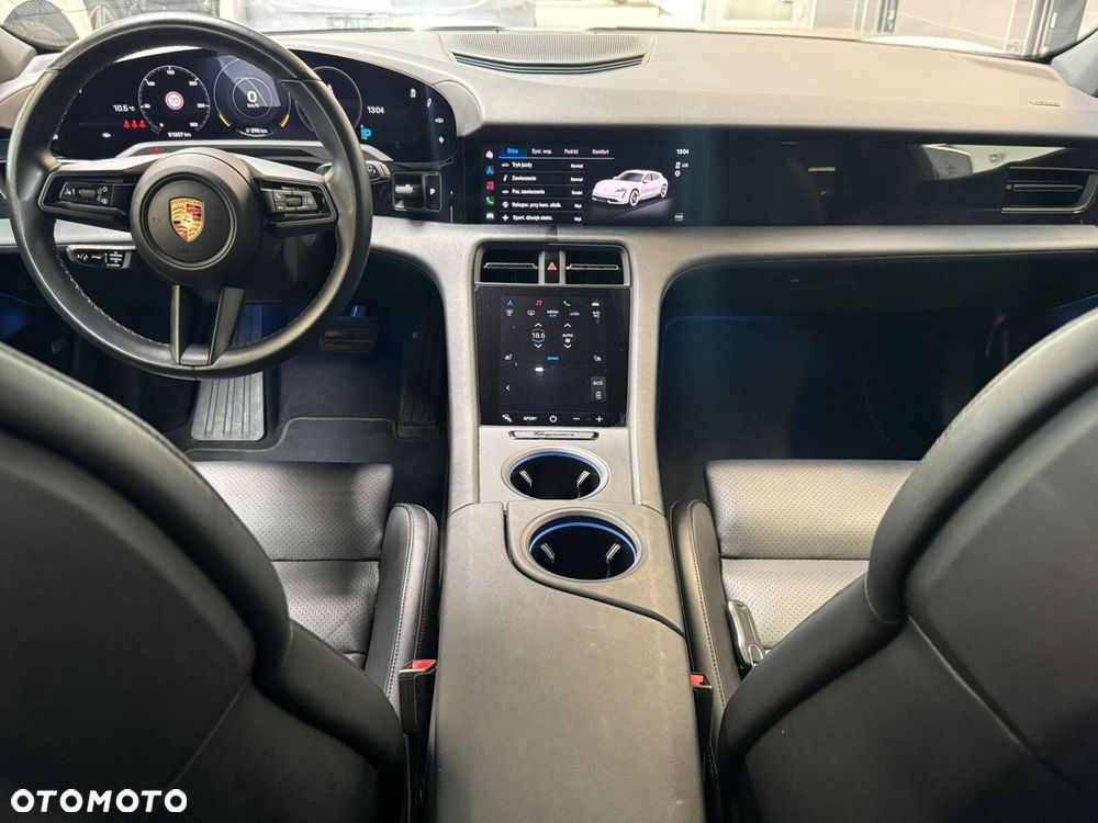 Porsche Taycan 105kWh Performance Plus - 12