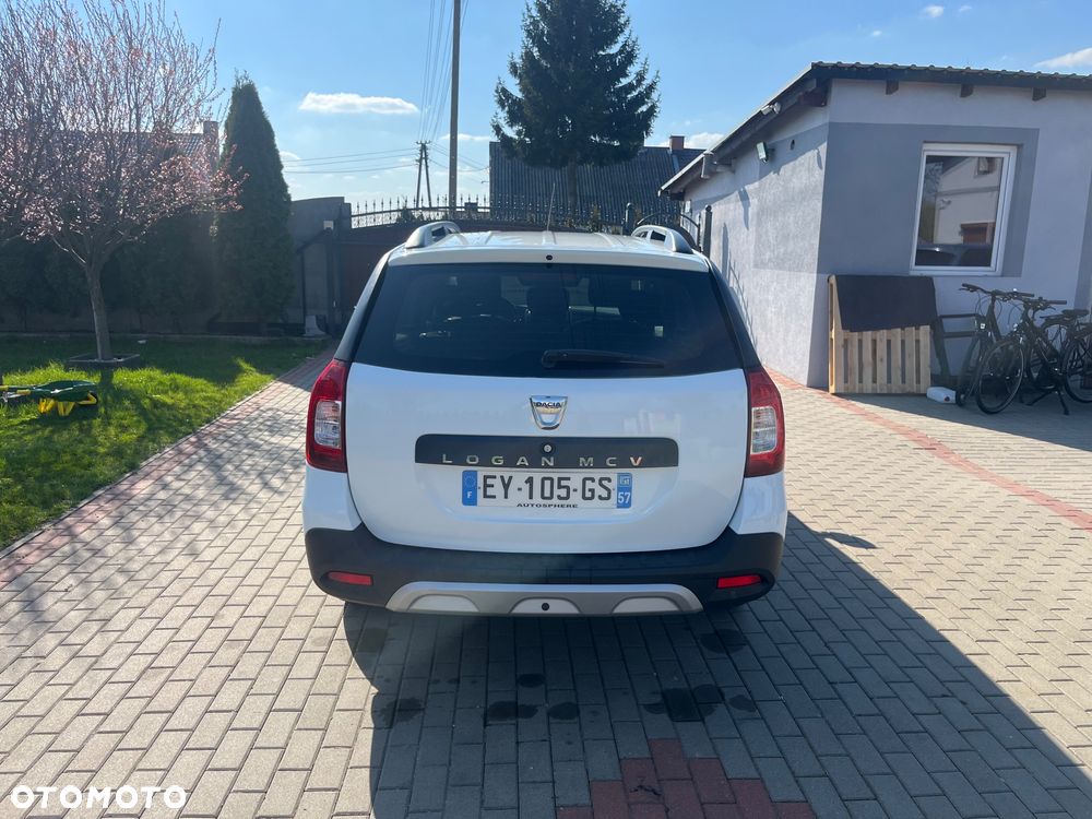 Dacia Logan dCi 90 S&S Stepway Celebration - 6