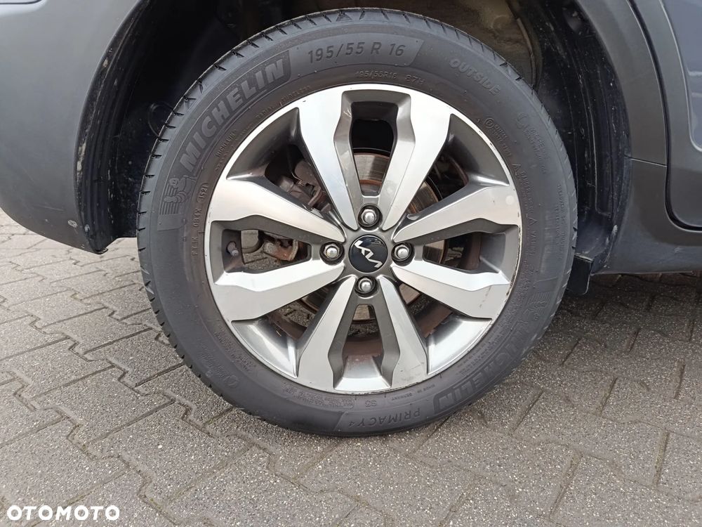 Kia Stonic 1.0 T-GDI M DCT - 13