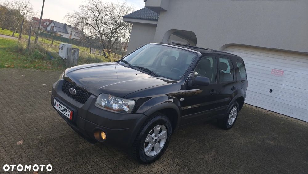 Ford Maverick Highclass - 34