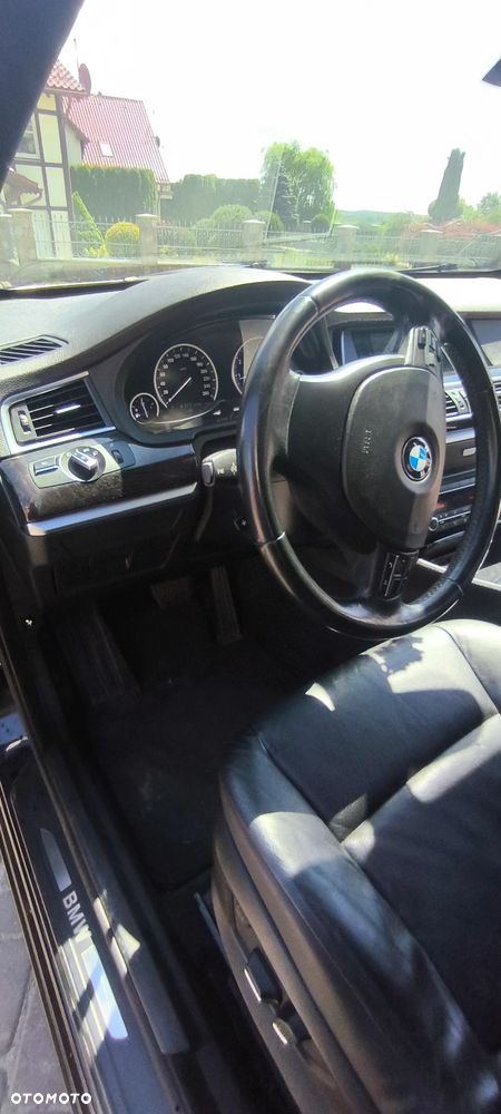 BMW Seria 5 535i - 14