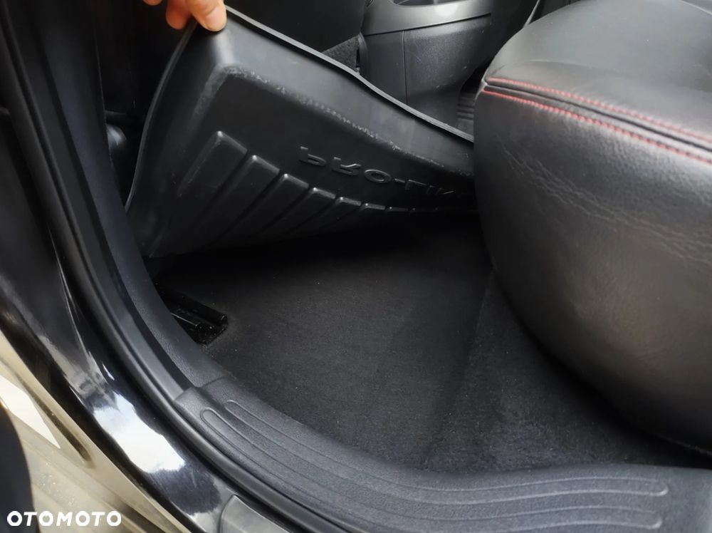 Nissan Juke 1.6 T Tekna - 31