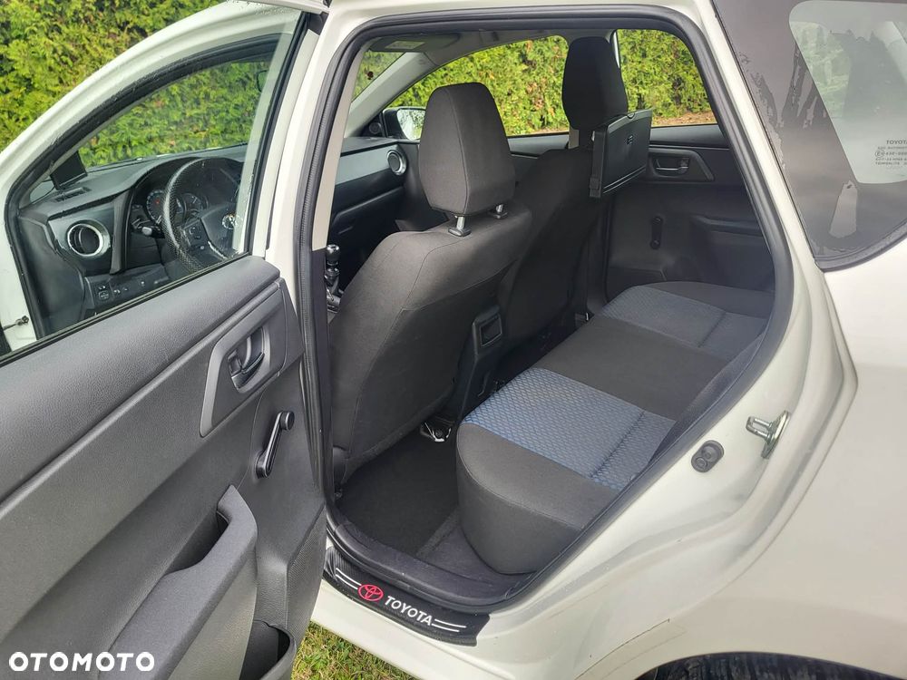 Toyota Auris 1.4 D-4D Active - 12