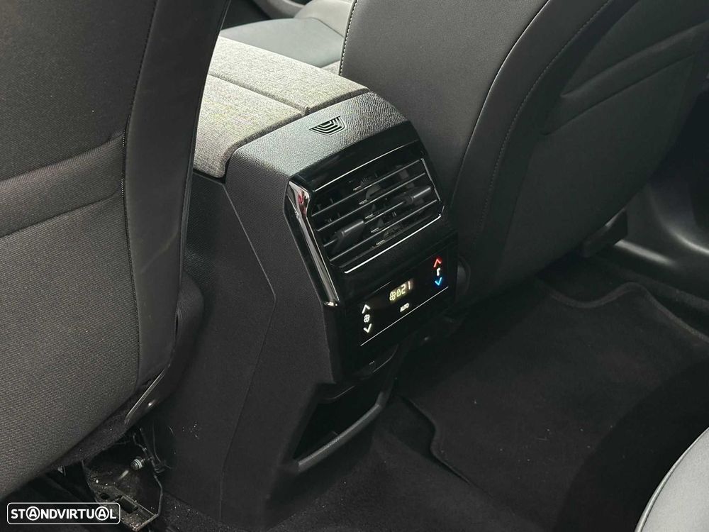 Peugeot 5008 1.2 Hybrid Allure e-DCS6 - 15