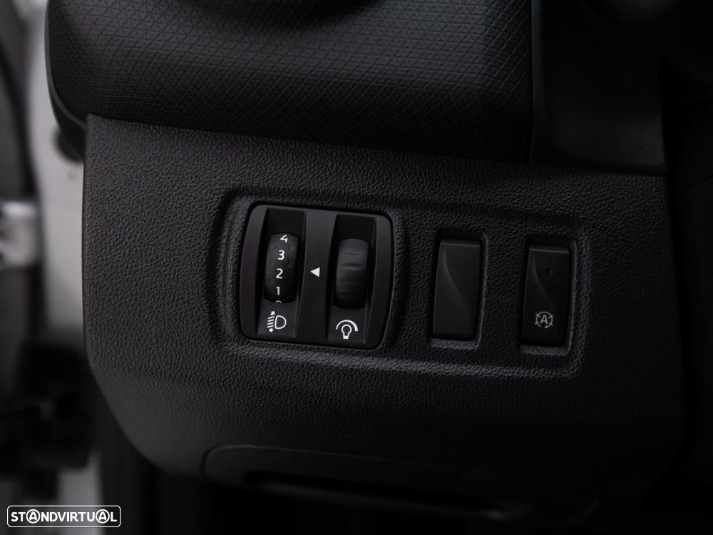 Renault Clio 1.5 dCi Limited - 13