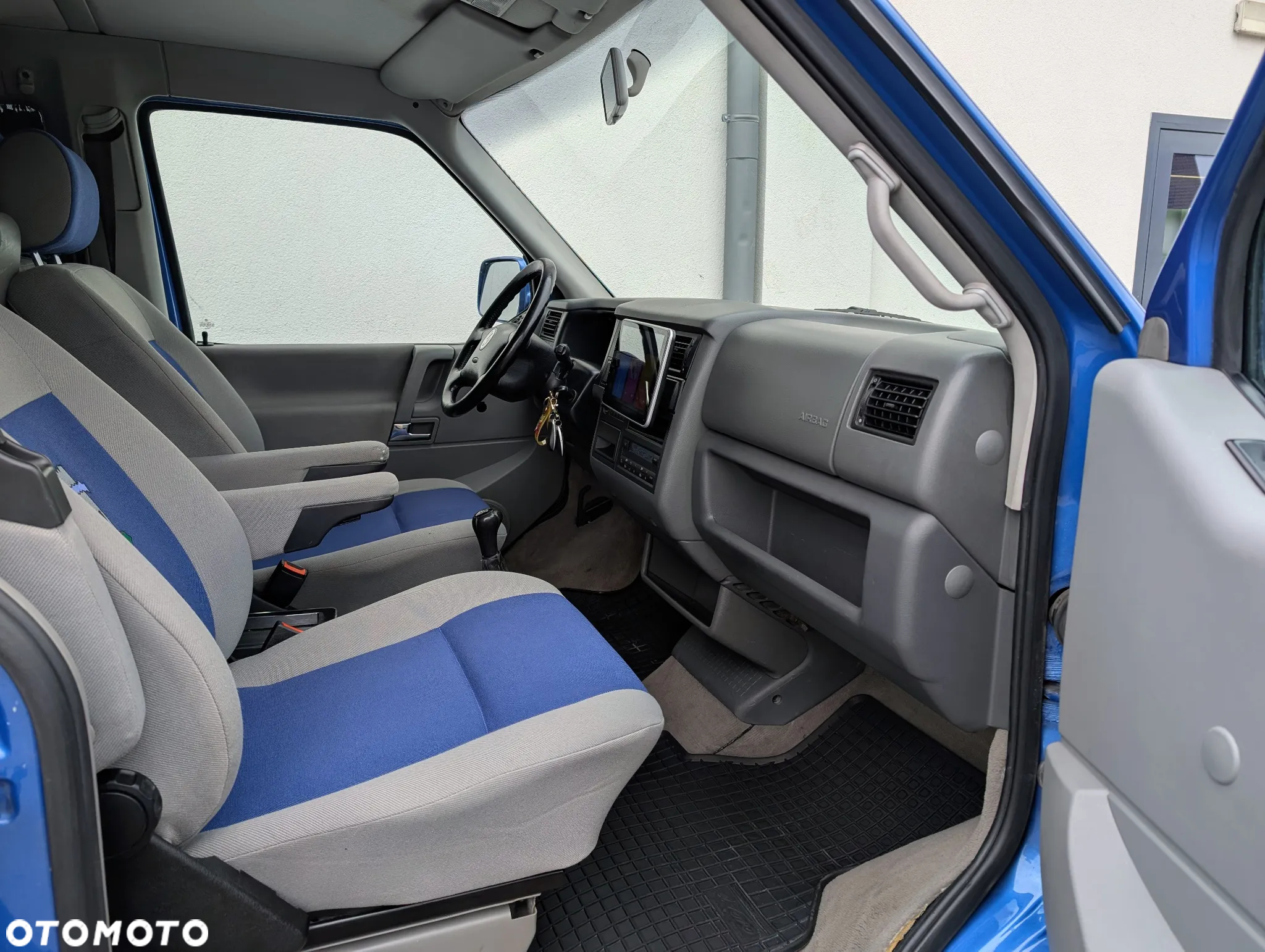 Volkswagen Multivan TDI - 13