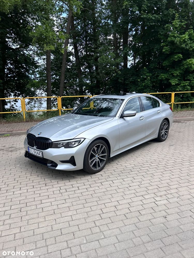 BMW Seria 3 330i Luxury Line sport - 3
