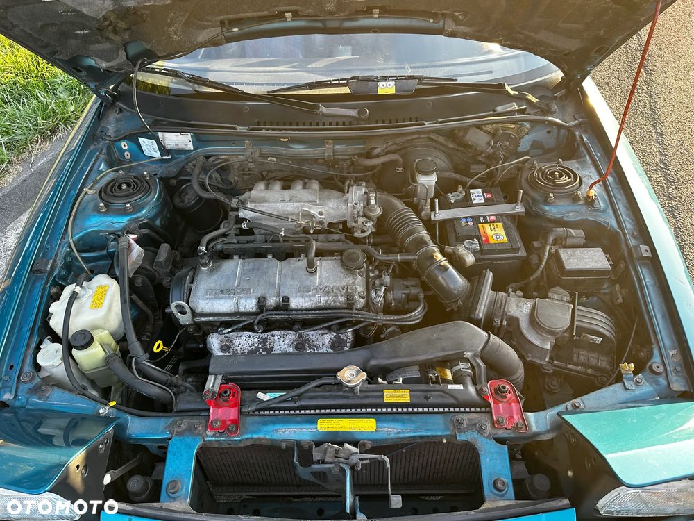 Mazda 323F - 35