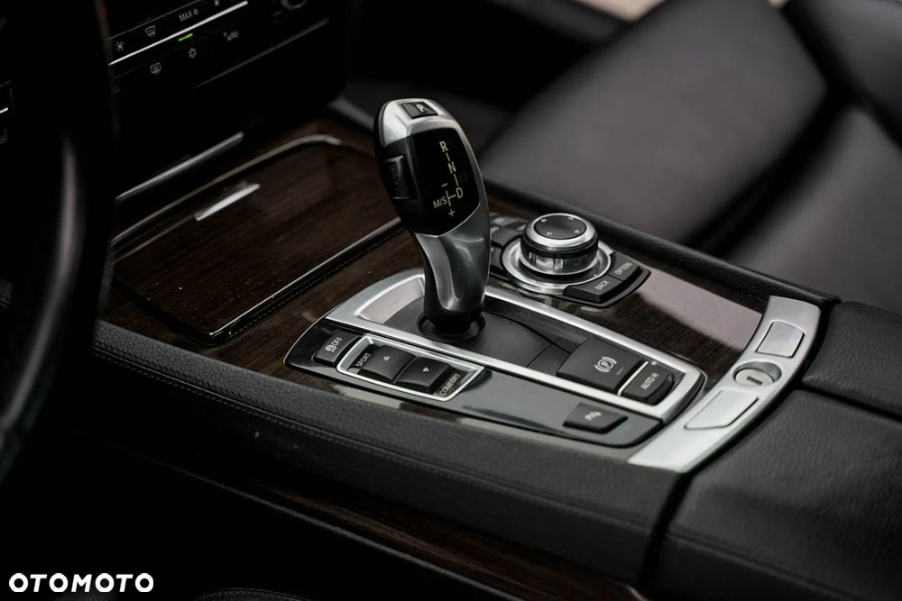 BMW Seria 7 730d - 21