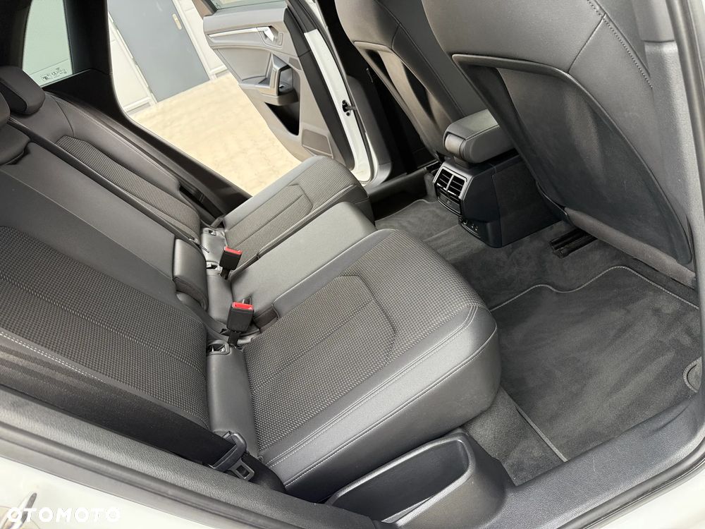 Audi Q3 35 TDI quattro S tronic S line - 20