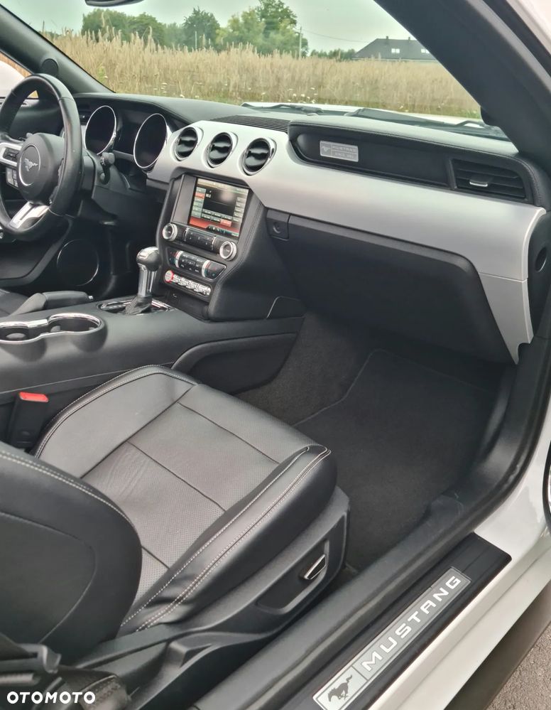 Ford Mustang 5.0 V8 GT - 11