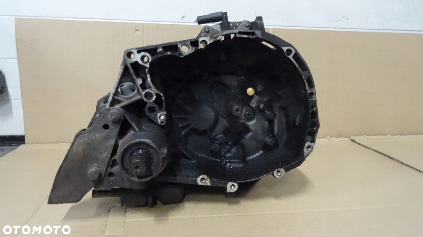 LAGUNA 1 I 1.6 16V LIFT SKRZYNIA BIEGÓW JB3910 - 2