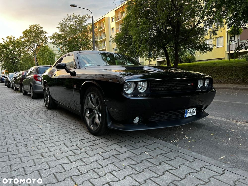 Dodge Challenger 5.7 R/T - 6