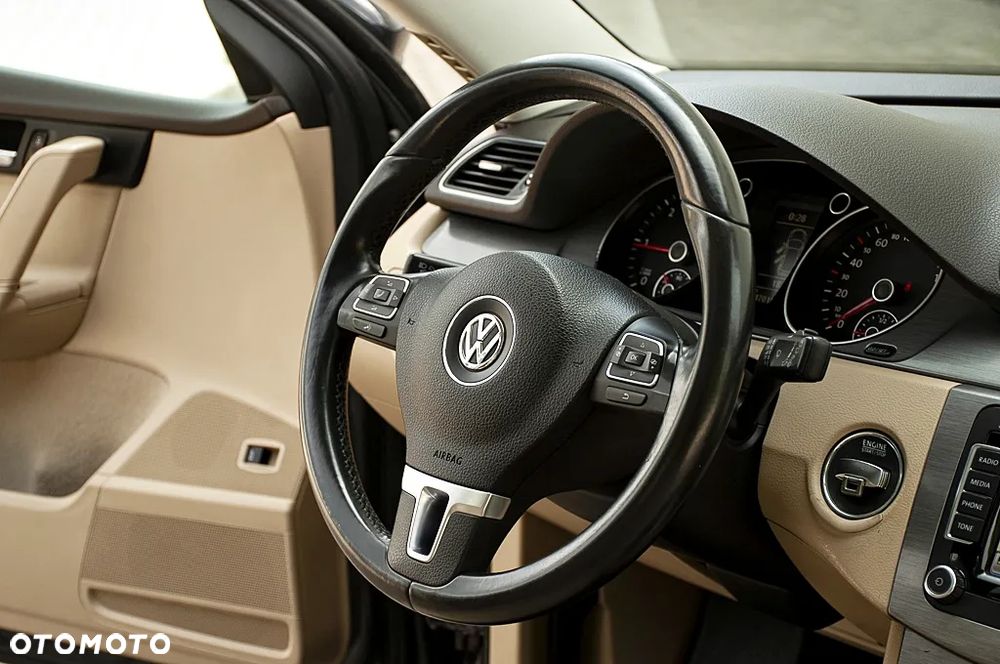 Volkswagen Passat Variant 2.0 TDI 4Mot Highline - 34